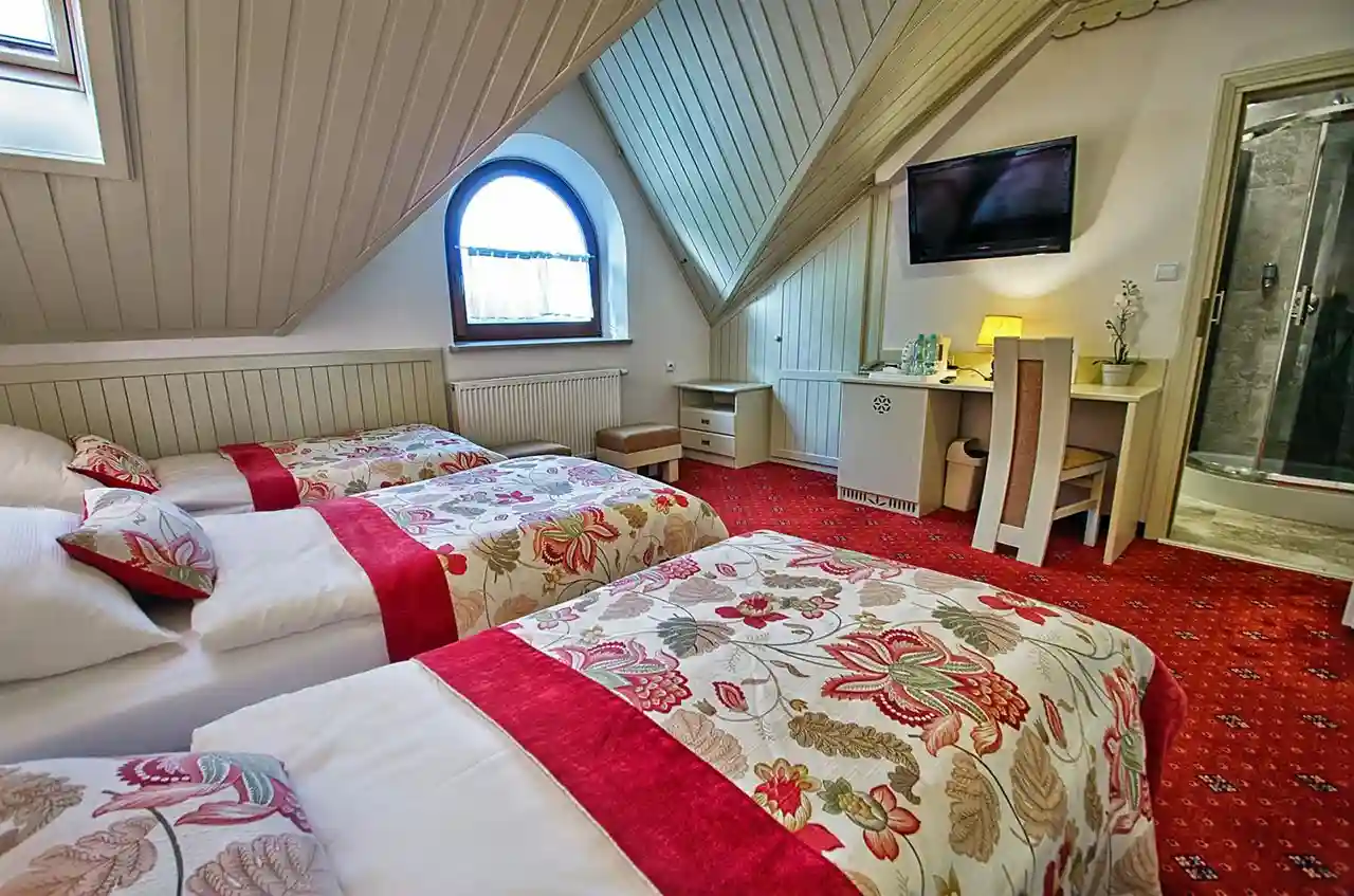 Hotel Toporów Style - atmosférický interiér 5